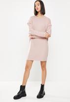 Jacqueline de Yong - Rikke ivy life long sleeve  crochet dress - pink 