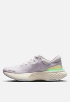 Nike - Zoomx invincible run flyknit - light violet/white-infinite lilac