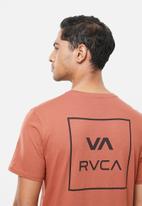 RVCA - Va all the ways tee - rust