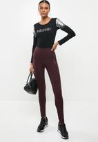 SISSY BOY - Valery:high rise legging with front metal zip - burgundy