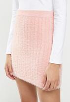 Factorie - Fluffy knit cable mini skirt - pink
