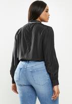 Glamorous - Plus blouse with tipping - black
