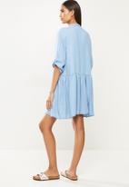 Jacqueline de Yong - Olivia 3/4 short dress - light blue denim