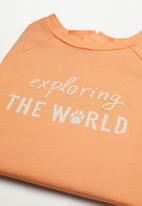 MANGO - T-shirt world - orange
