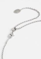Memi - Petite initial necklace - silver