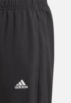adidas Performance - Sl Stanford pants - black & white