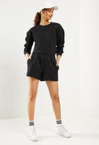 Blake - Quilted jogger shorts - black 