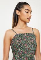 Missguided - Petite square neck ruffle floral cami dress - multi