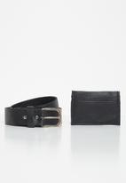 Superbalist - Leather card holder and belt set - black