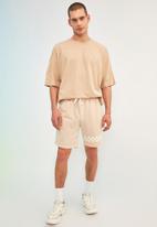 Trendyol - Leg print shorts - beige