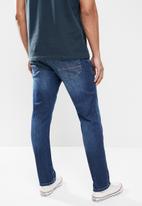 Wrangler - Greensboro regular tapered jeans - blue