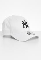 New Era - 9Forty NY Yankees - white/black 