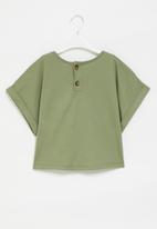 Superbalist - Basic T-shirt with button detail - olive