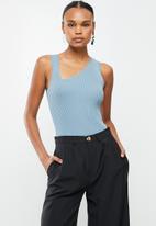 Missguided - Asymmetric knitted bodysuit - blue