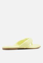 Call It Spring - Triwen sandal - bright yellow