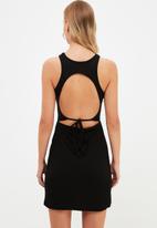 Trendyol - Long black knitted dress with low back - black