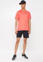 Nike - Nike Pro Dri-FIT Men's Short-Sleeve Top - chile red/black