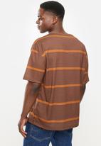 Trendyol - Nate wide stripe short sleeve tee - brown