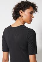 Superbalist - Aysm neckline top - black