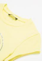 SISSY BOY - Pareo fitted top - pale yellow
