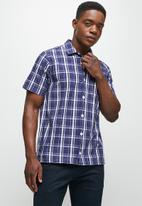 Lark & Crosse - Regular fit check short sleeve shirt - navy