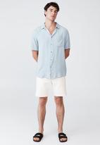 Cotton On - Cuban short sleeve shirt - blue fog