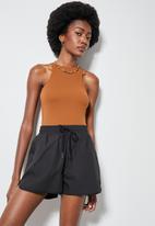 Superbalist - Crepe cutaway knit top with stitch detail - tan