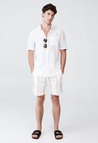 Cotton On - Vacay short sleeve shirt - white texture