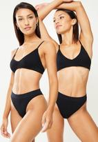 Cotton On - Seamless triangle bralette 2 pack - black