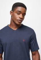 Lark & Crosse - 2-pack Conscious v-neck neck tee w/chest embroidery - navy & white