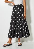 Superbalist - Tiered midi skirt - black large polka dots