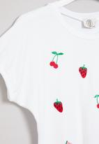 Me&B - Embroidered fruit tee - white