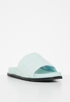 Z_Code_Z - Poly quilted slide - pale blue