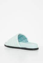 Z_Code_Z - Poly quilted slide - pale blue