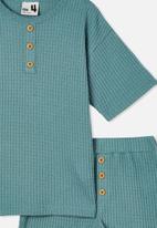 Cotton On - Giovanni short sleeve pyjama set - rusty aqua
