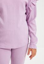 Trendyol - Frill top and pants set - lilac