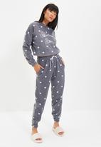 Trendyol - Polka dot patterned knit pajama set - grey