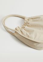 MANGO - Ruched bucket bag - off white