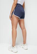Blake - Retro knit shorts with pipping - navy