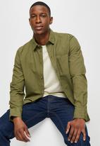 Lark & Crosse - Regular fit lightweight textured long sleeve shirt - khaki