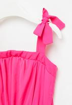 Me&B - Strappy shortall with frill detail - pink
