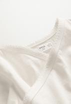 MANGO - T-shirt kora - white