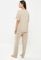 Superbalist - Short sleeve v-neck sleep top & pants set - mocha
