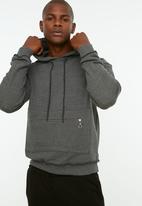 Trendyol - Zipped pouch pocket regular fit hoodie - anthracite