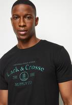 Lark & Crosse - L&c graphic crew neck tee - black