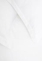 Sheraton Textiles - Egyptian Cotton straight stitch duvet cover set - white 400tc