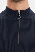 Trendyol - Jarred slim fit quarter zip knit - navy