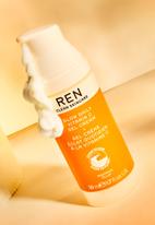 REN Clean Skincare - Glow Daily Vitamin C Gel Cream