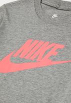 Nike - G nsw tee dptl basic futura - grey 
