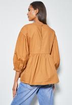 Superbalist - Cotton pleated blouse - tobacco